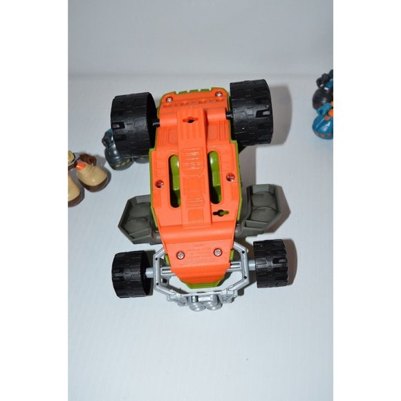 Mattel Matchbox Big Boots 1.75” Action Figure Lot Mini figures w/ dune buggy car - Picture 7 of 12